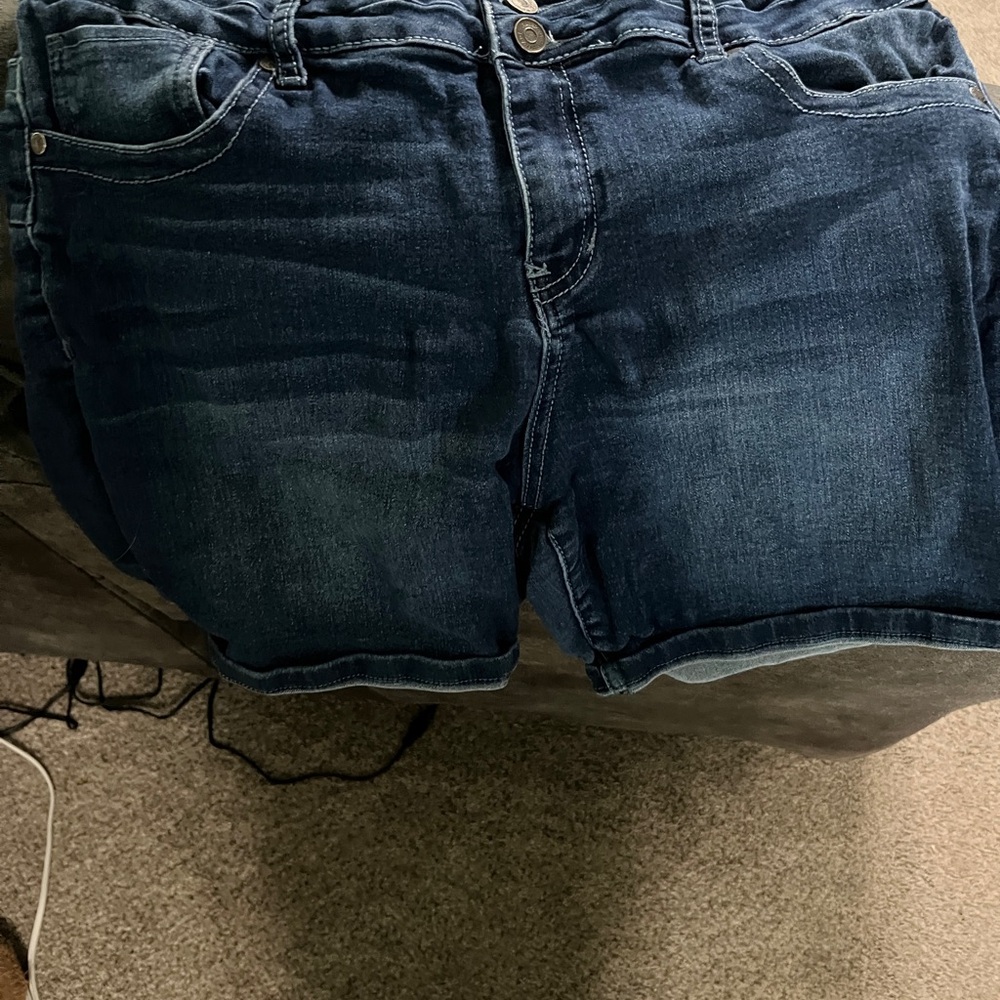 Rampage Booty Lifter Dark Wash Button Waist Cuffed Denim Shorts 18W